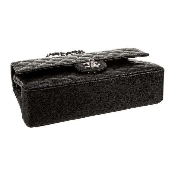🛑SOLD🛑 CHANEL
Classic Caviar Medium Double Flap Bag 🔥 - Picture 6 of 11